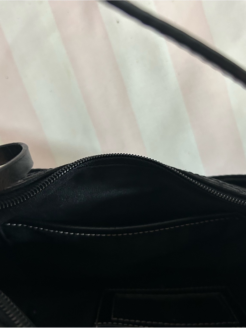 Nine West Black Fabric Shoulder Bag Small Hobo Zip Top Minimalist Y2K Style - Picture 10 of 12